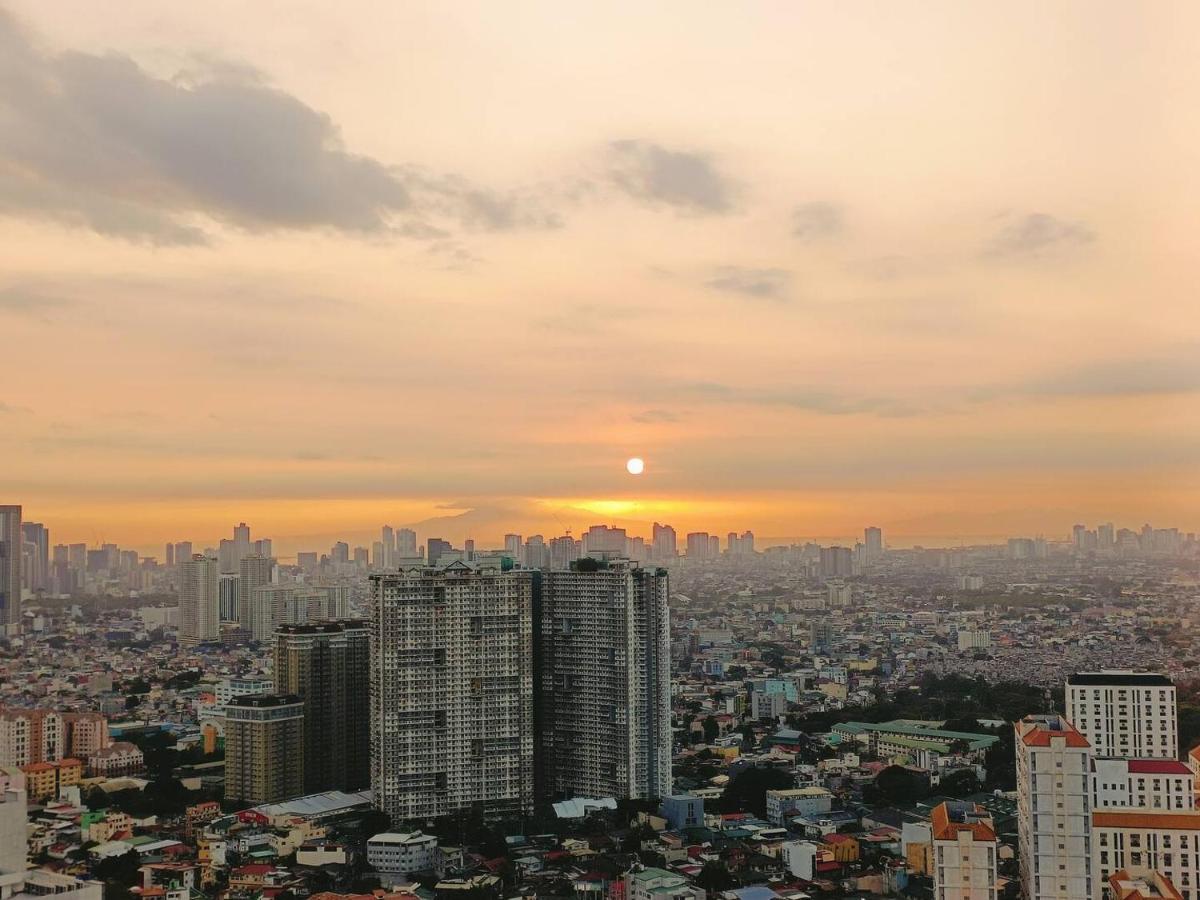 Penthouse Studio At Fame Residence 41St Floor, Shangrila-Megamall Manila Luaran gambar