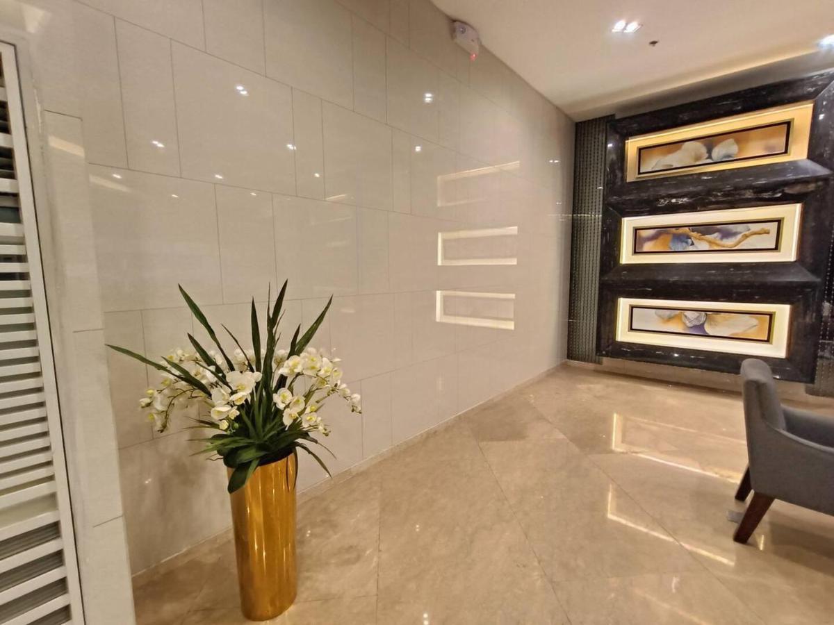Penthouse Studio At Fame Residence 41St Floor, Shangrila-Megamall Manila Luaran gambar