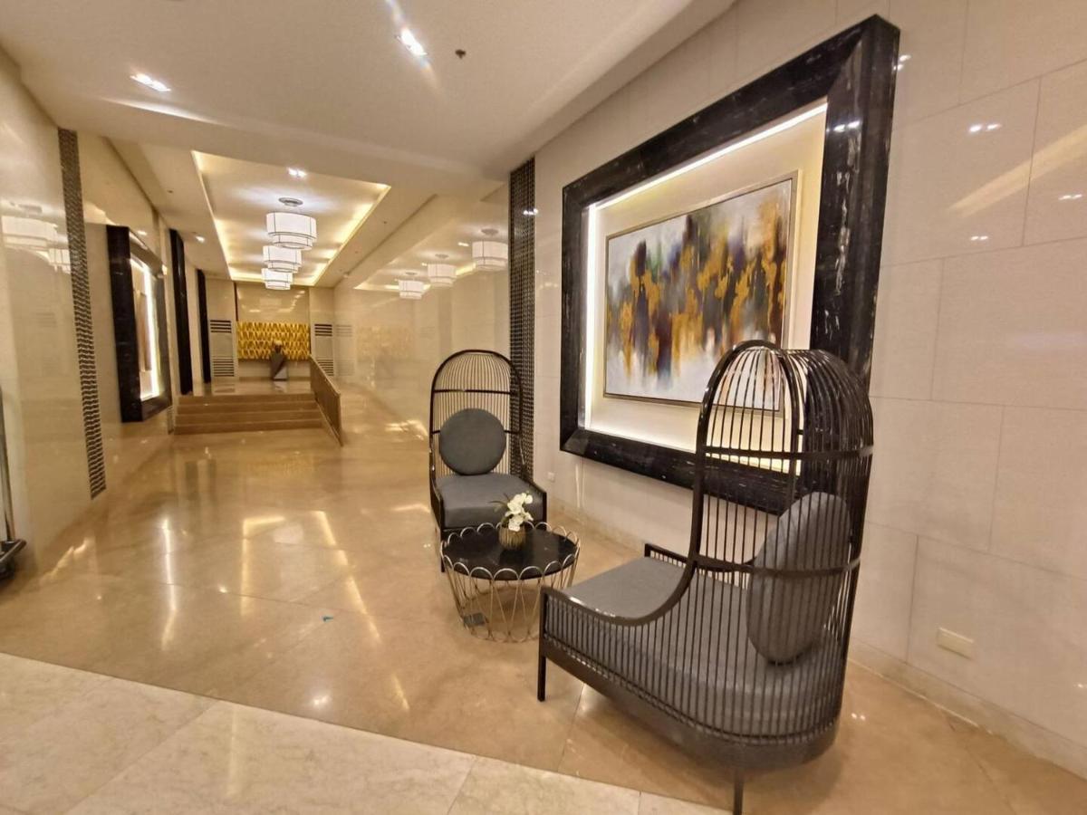 Penthouse Studio At Fame Residence 41St Floor, Shangrila-Megamall Manila Luaran gambar