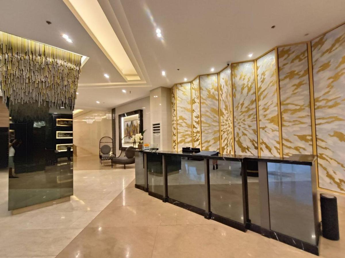 Penthouse Studio At Fame Residence 41St Floor, Shangrila-Megamall Manila Luaran gambar