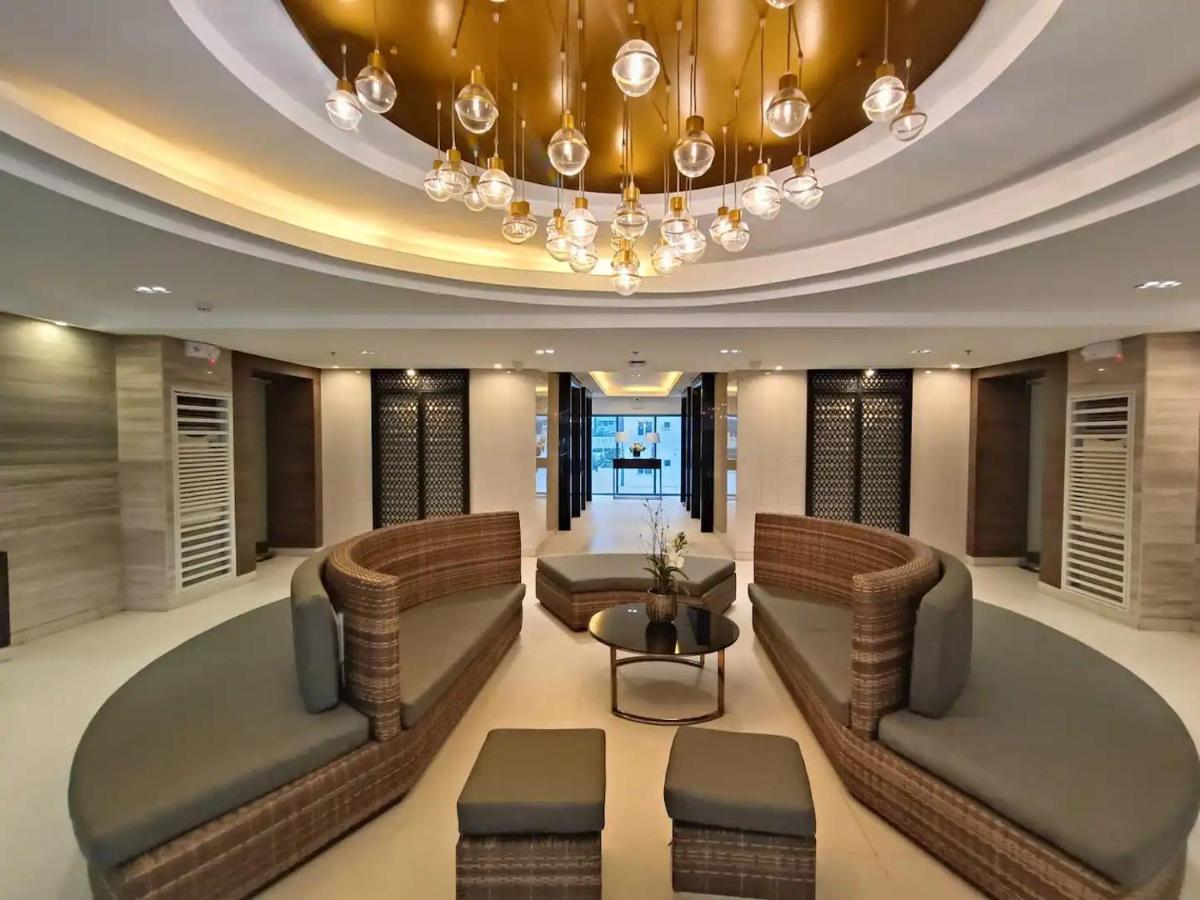 Penthouse Studio At Fame Residence 41St Floor, Shangrila-Megamall Manila Luaran gambar