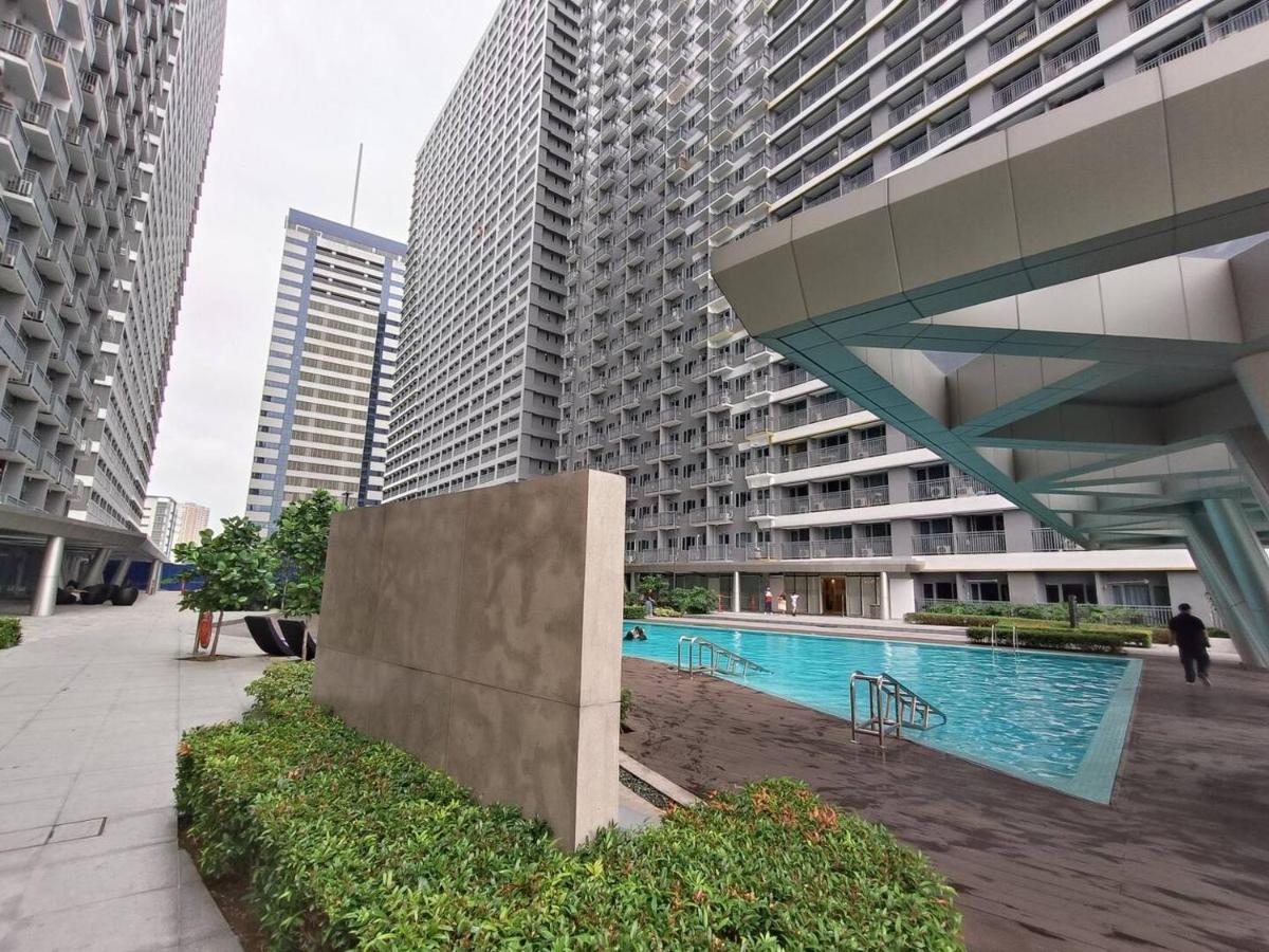 Penthouse Studio At Fame Residence 41St Floor, Shangrila-Megamall Manila Luaran gambar