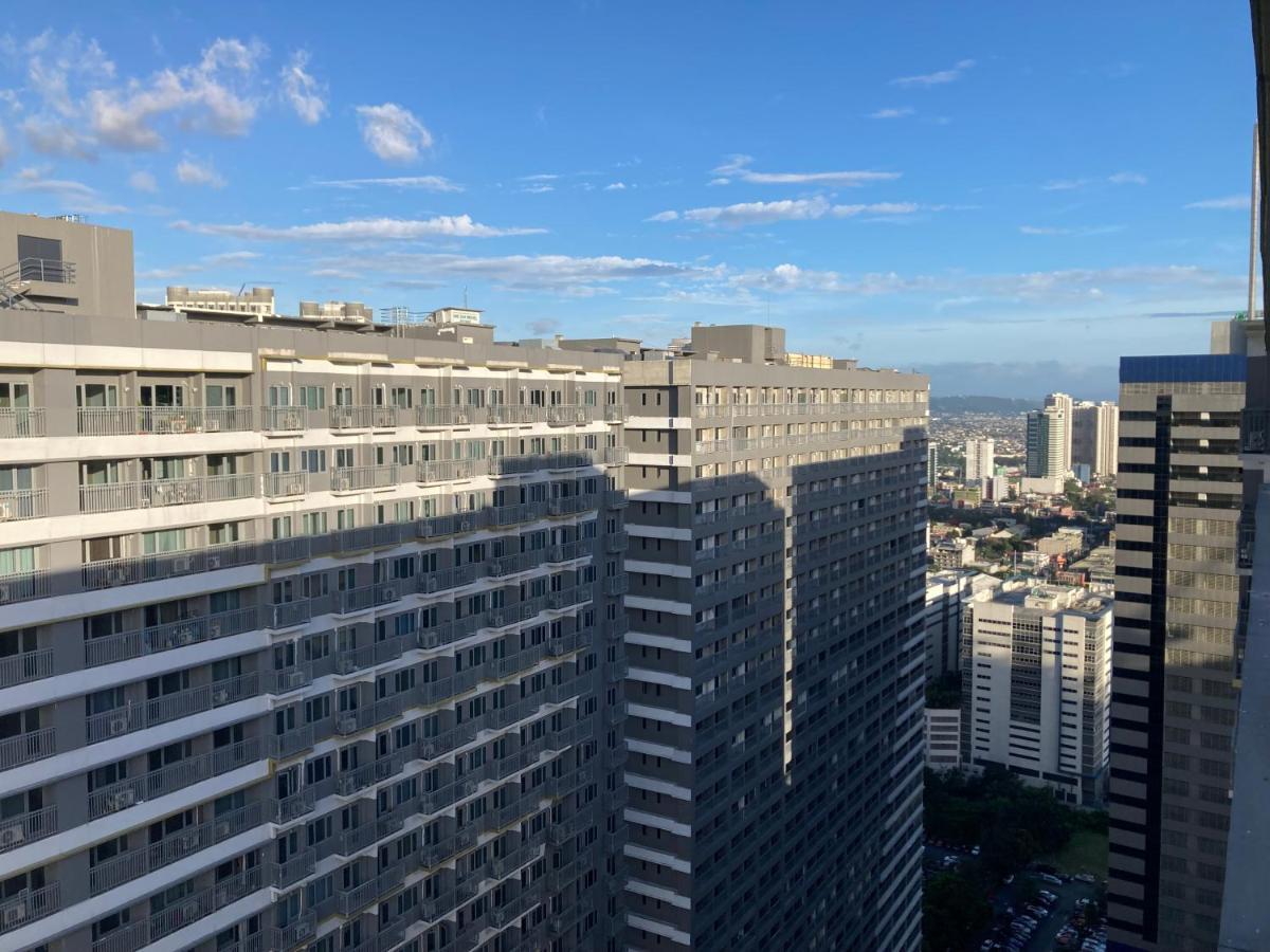 Penthouse Studio At Fame Residence 41St Floor, Shangrila-Megamall Manila Luaran gambar